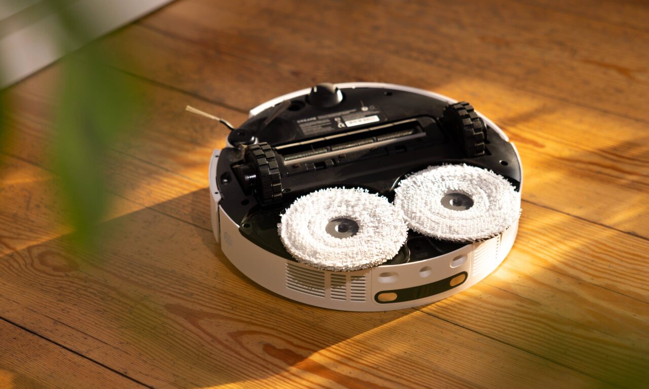 Dreame’s Self-Washing Robot Vacuum Drops to Its Lowest Price