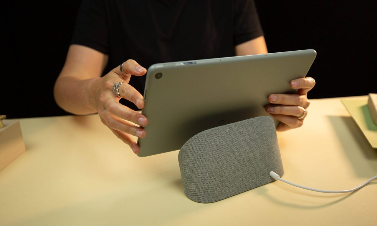 Google’s Pixel Tablet Plummets to $249 Right Now—Save $150 Today