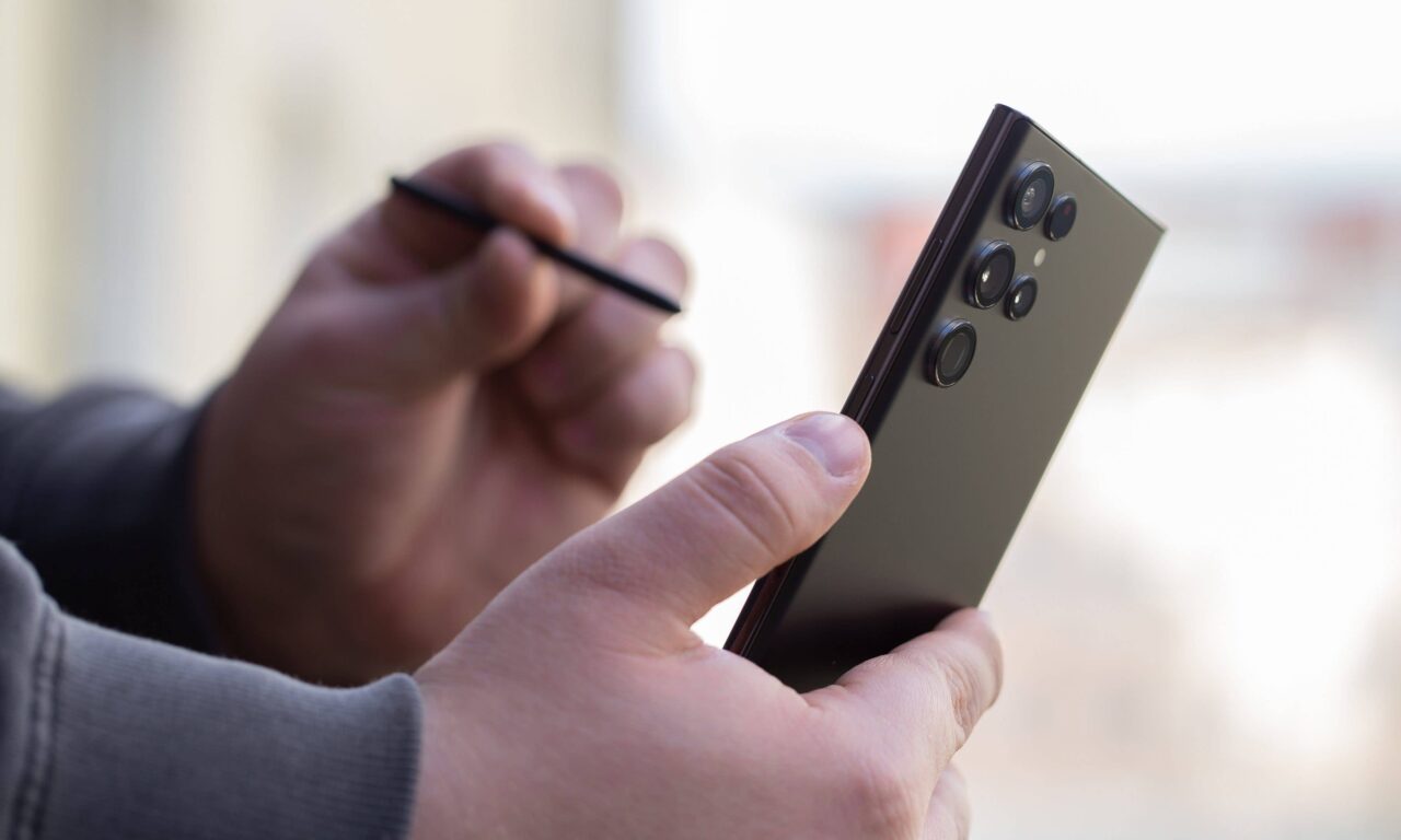 This Update is Bricking Numerous Samsung Devices