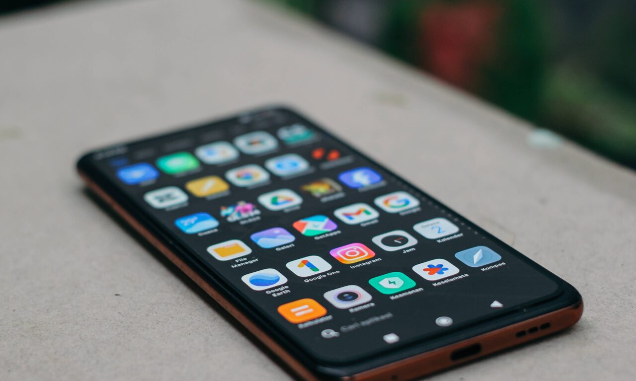 Fancy Having Free Premium Apps on Your Phone? Download These!