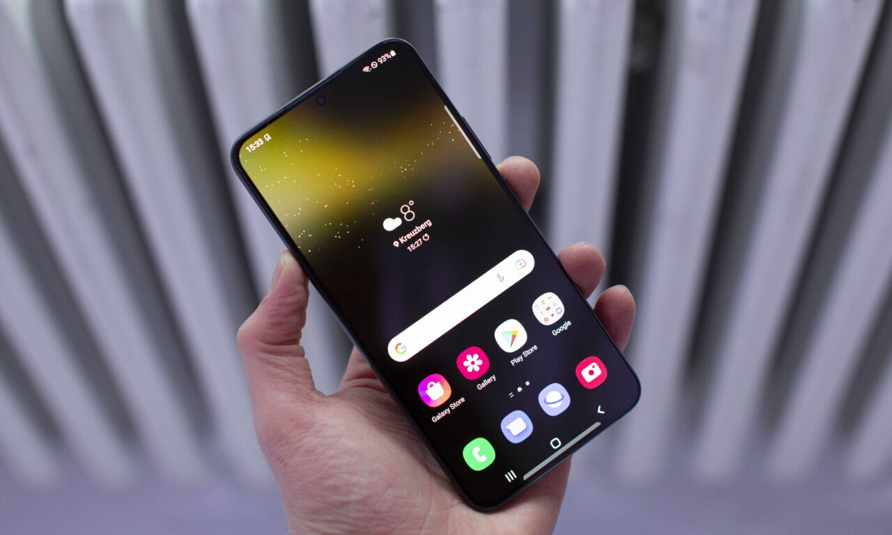 Samsung Ordered to Pay Galaxy Owners Over Secret Throttling