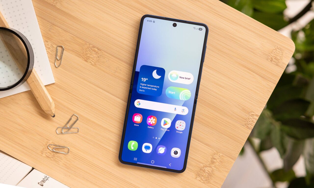 Samsung Foldable Leak Teases Breakthrough Feature to Rival the iPhone Fold