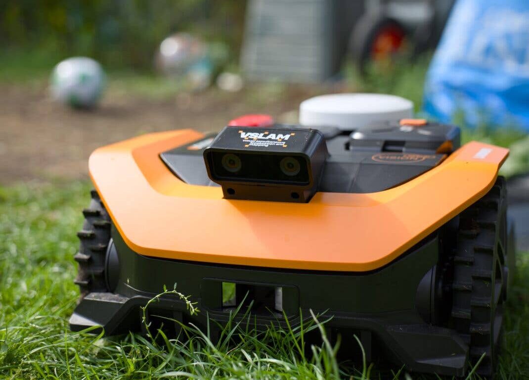 Dieser Mähroboter trimmt Kanten am besten