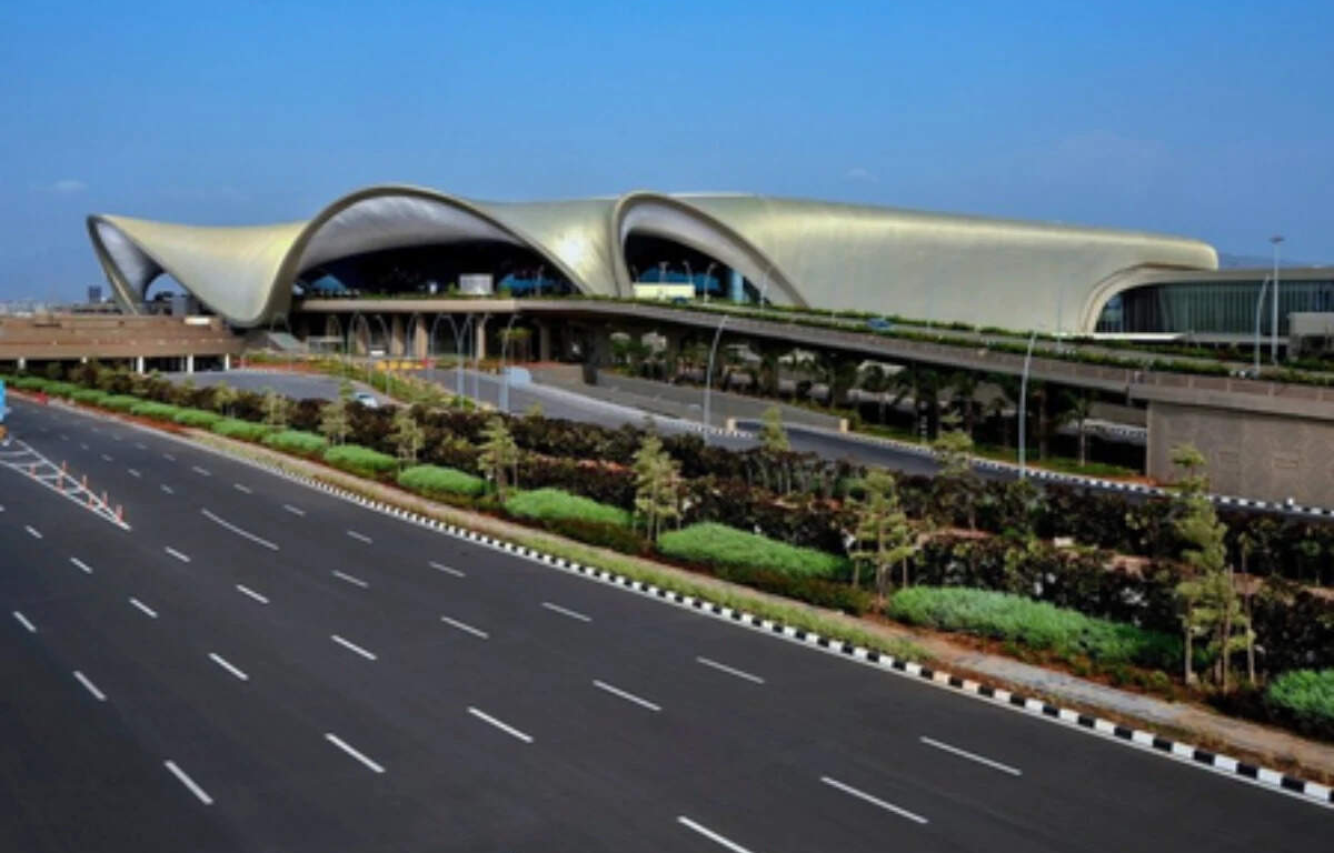Mumbai Airport Postpones International Flight Shift to Navi Mumbai Until March 2027, ETTravelWorld
